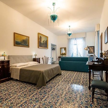 D'Angleterre Guest House Salerno Ngoại thất bức ảnh
