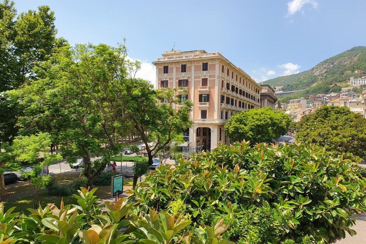 D'Angleterre Guest House Salerno Ngoại thất bức ảnh