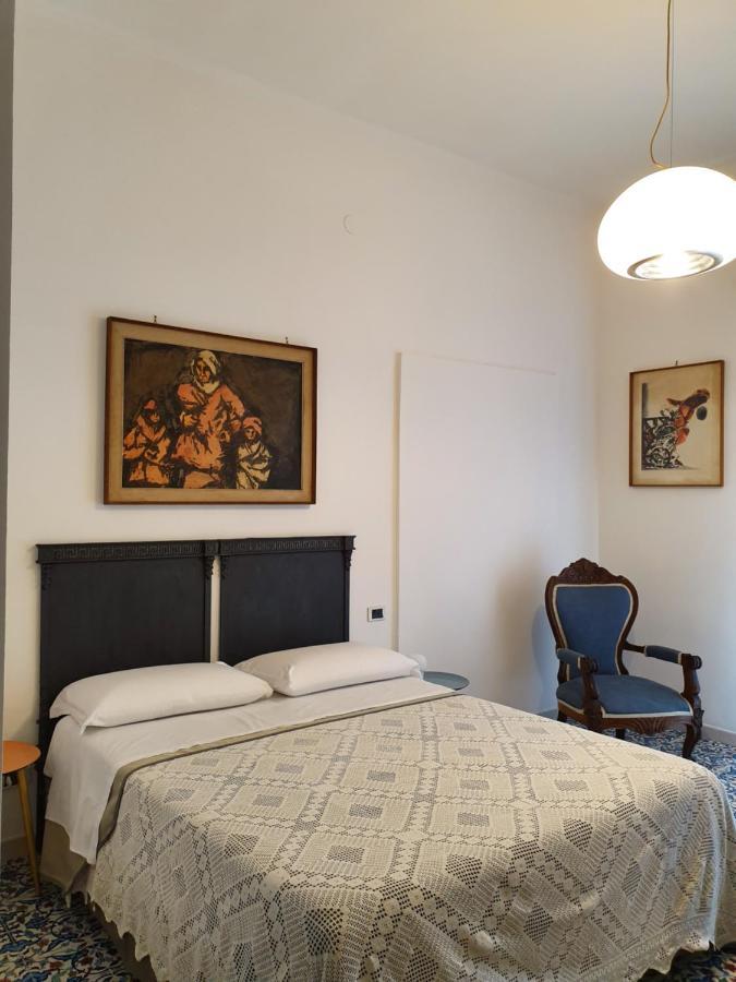 D'Angleterre Guest House Salerno Ngoại thất bức ảnh