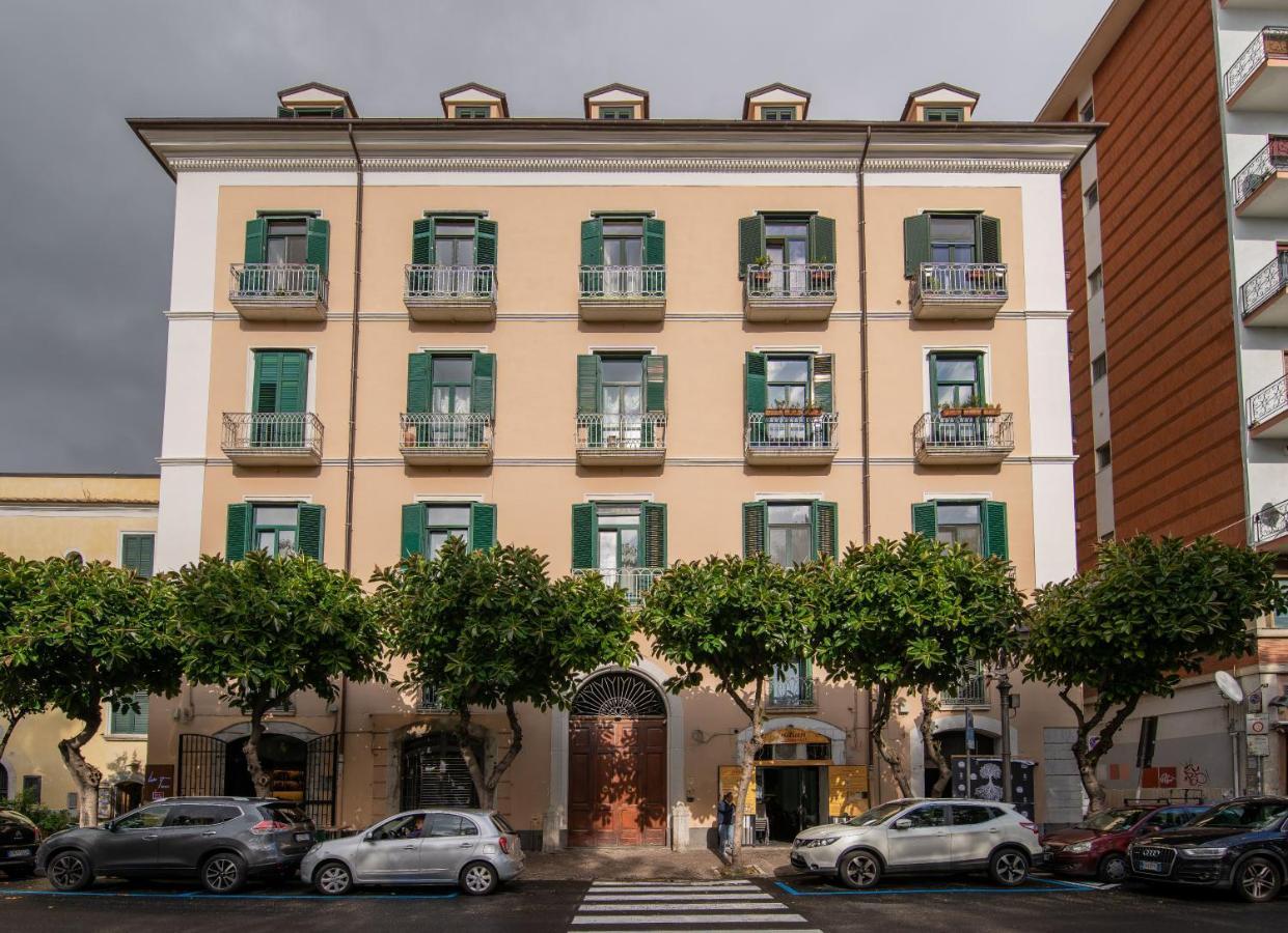 D'Angleterre Guest House Salerno Ngoại thất bức ảnh