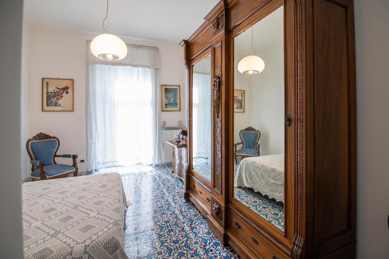 D'Angleterre Guest House Salerno Ngoại thất bức ảnh