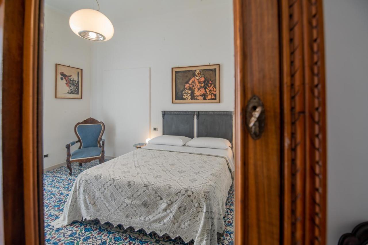 D'Angleterre Guest House Salerno Ngoại thất bức ảnh