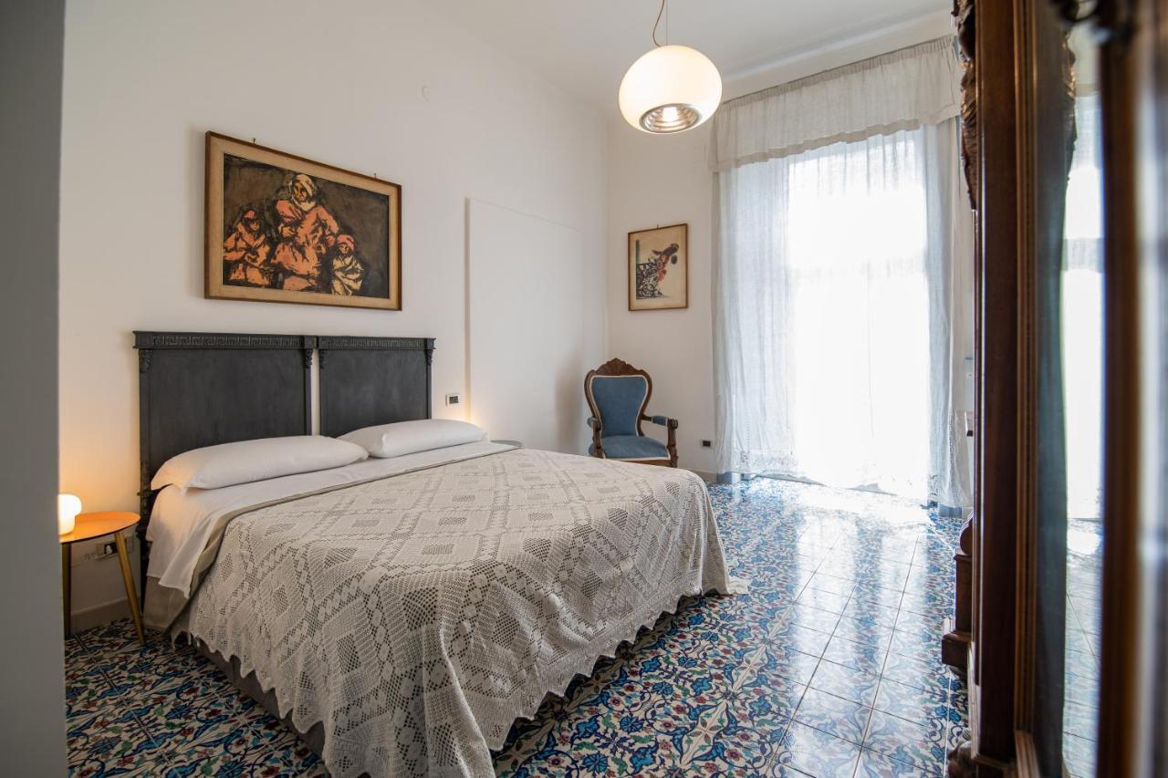 D'Angleterre Guest House Salerno Ngoại thất bức ảnh