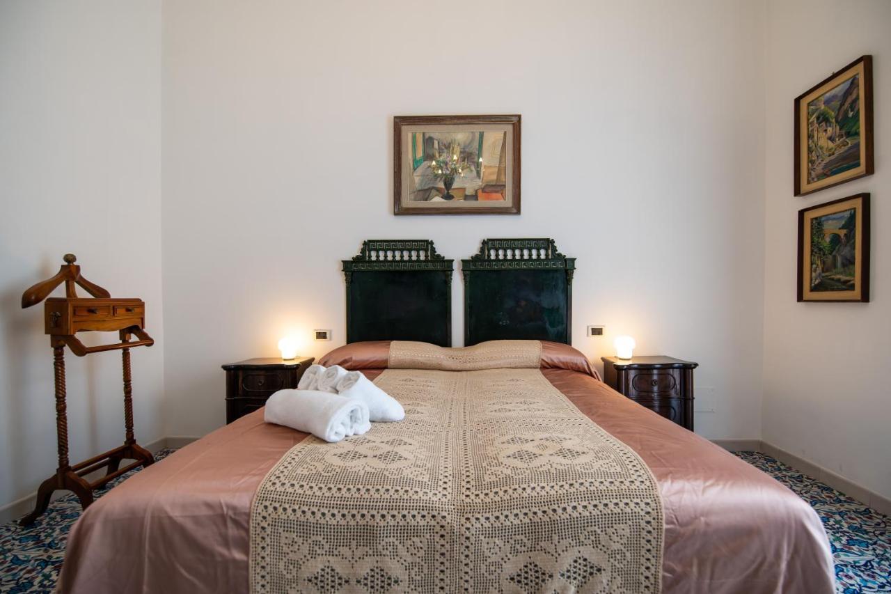 D'Angleterre Guest House Salerno Ngoại thất bức ảnh