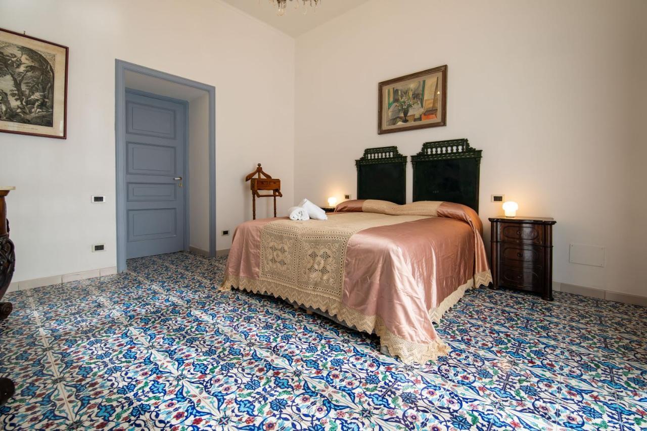D'Angleterre Guest House Salerno Ngoại thất bức ảnh